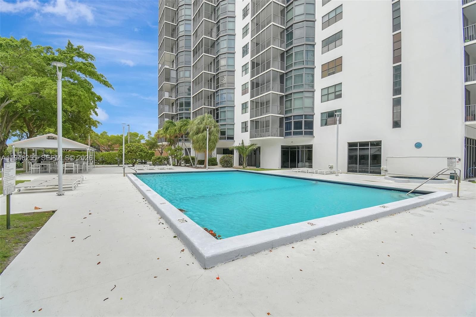 20100 W Country Club Dr # 1005, Aventura FL 33180 — 32