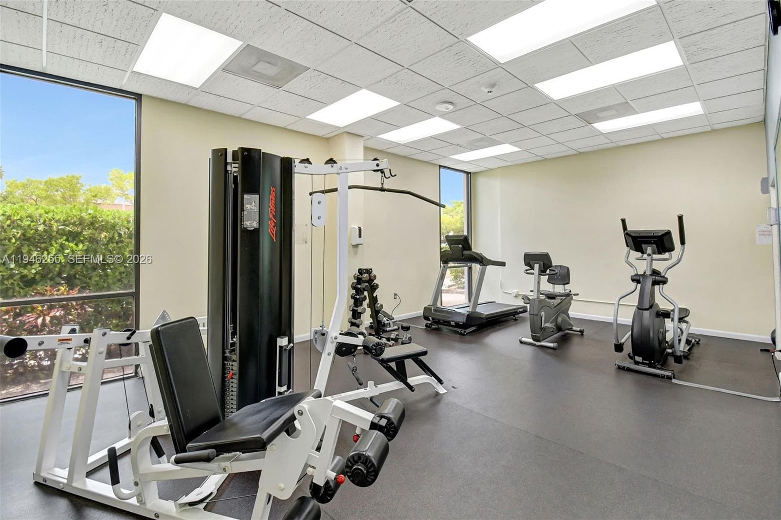 20100 W Country Club Dr # 1005, Aventura FL 33180 — 34