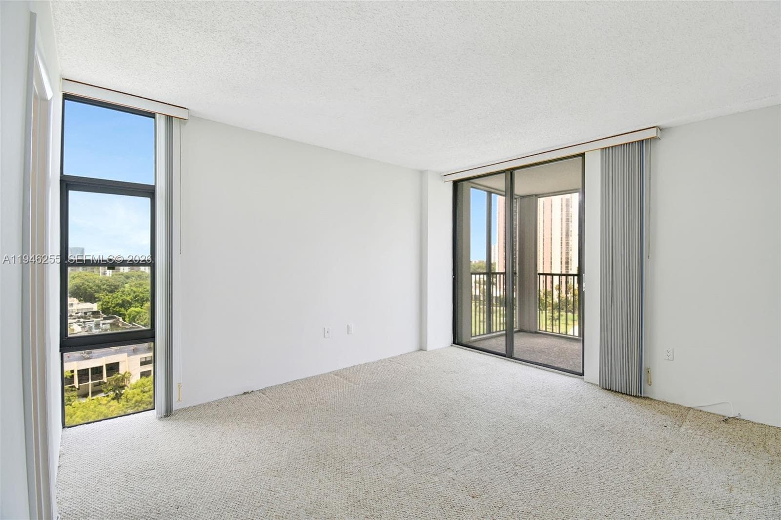 20100 W Country Club Dr # 1005, Aventura FL 33180 — 14