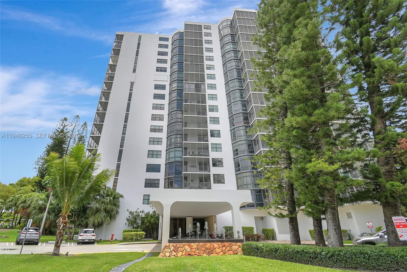 20100 W Country Club Dr # 1005, Aventura FL 33180 — 35