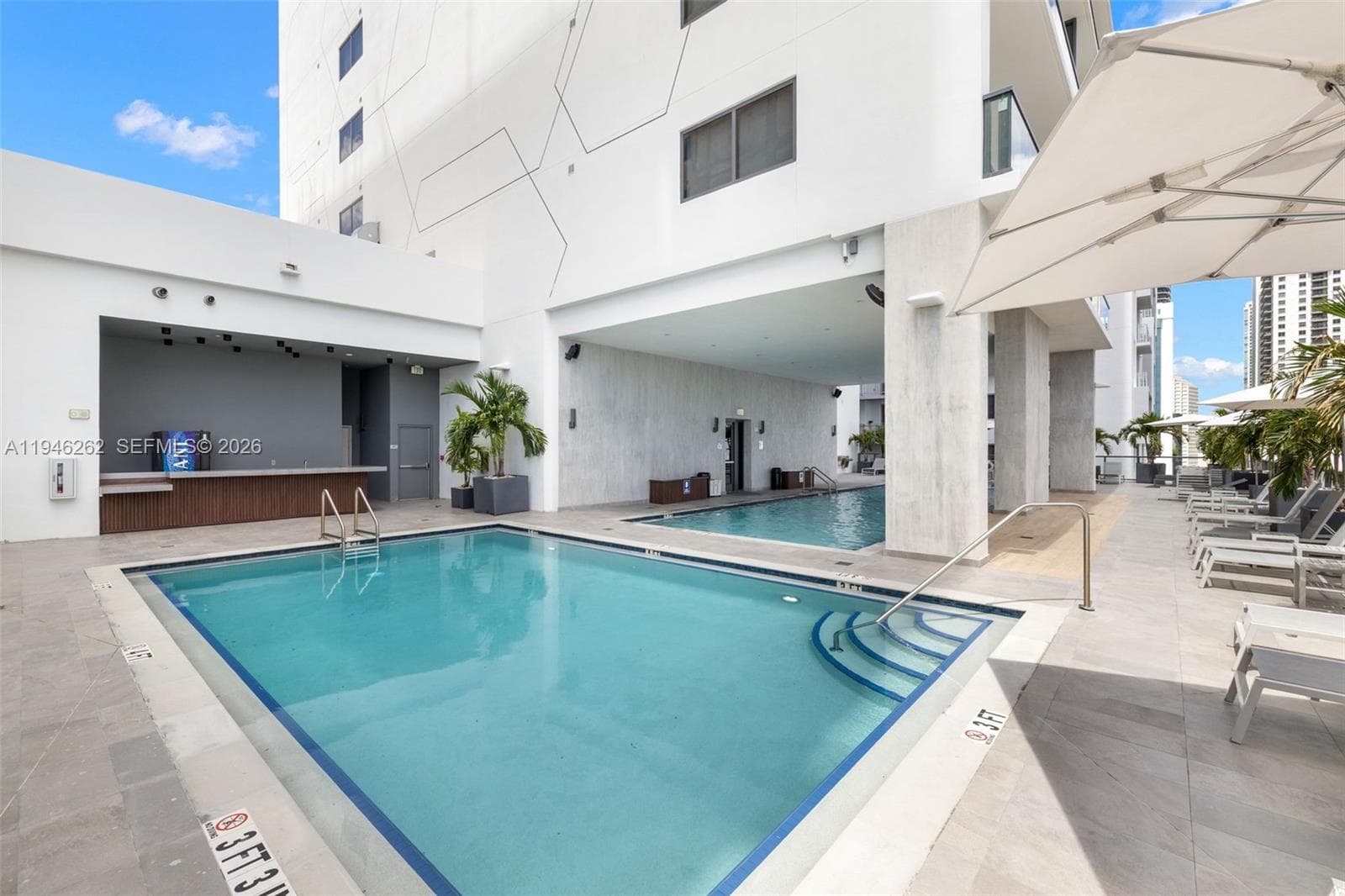 239 SW 9th St # 2303, Miami FL 33130 — 57
