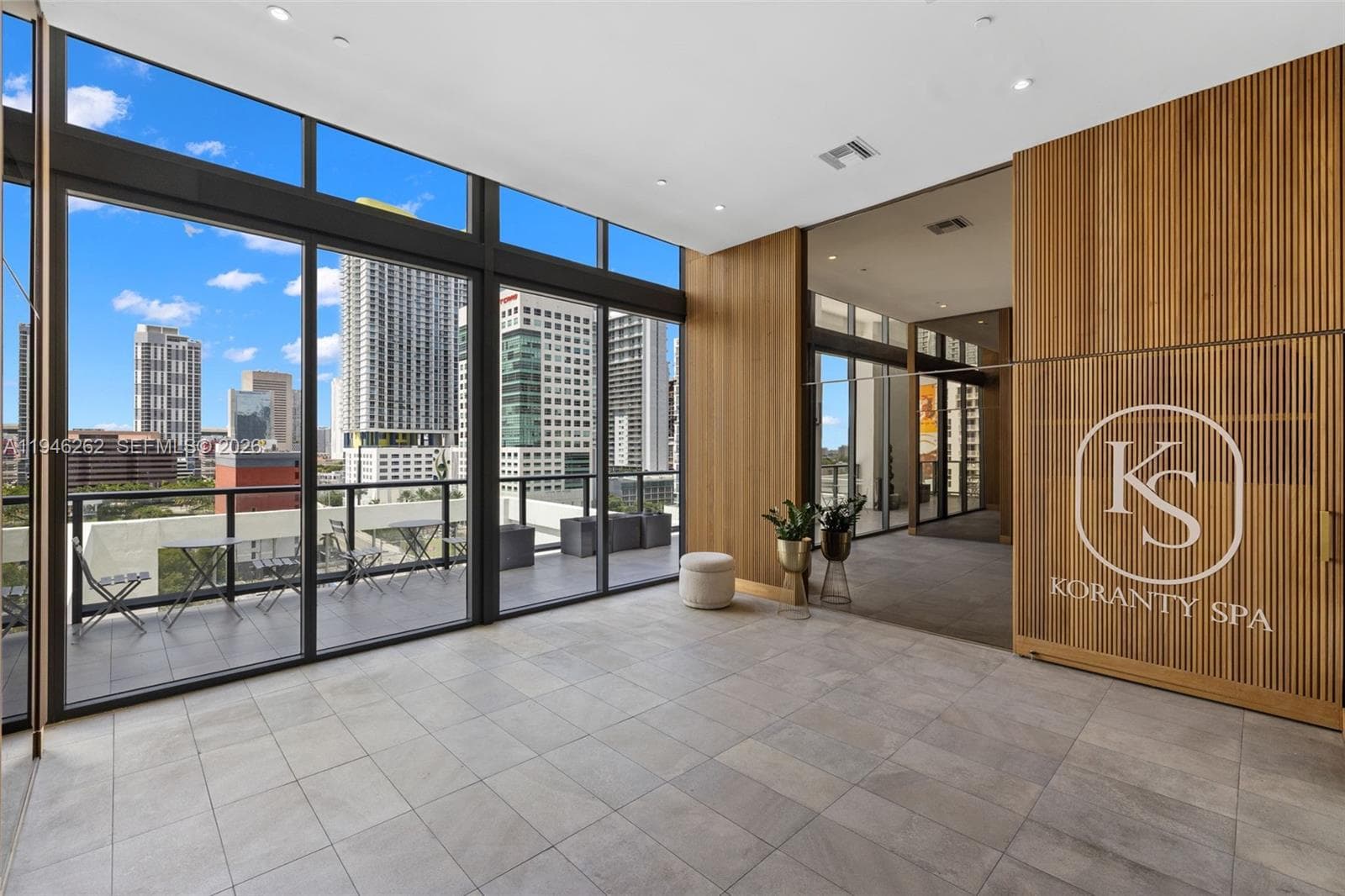 239 SW 9th St # 2303, Miami FL 33130 — 63