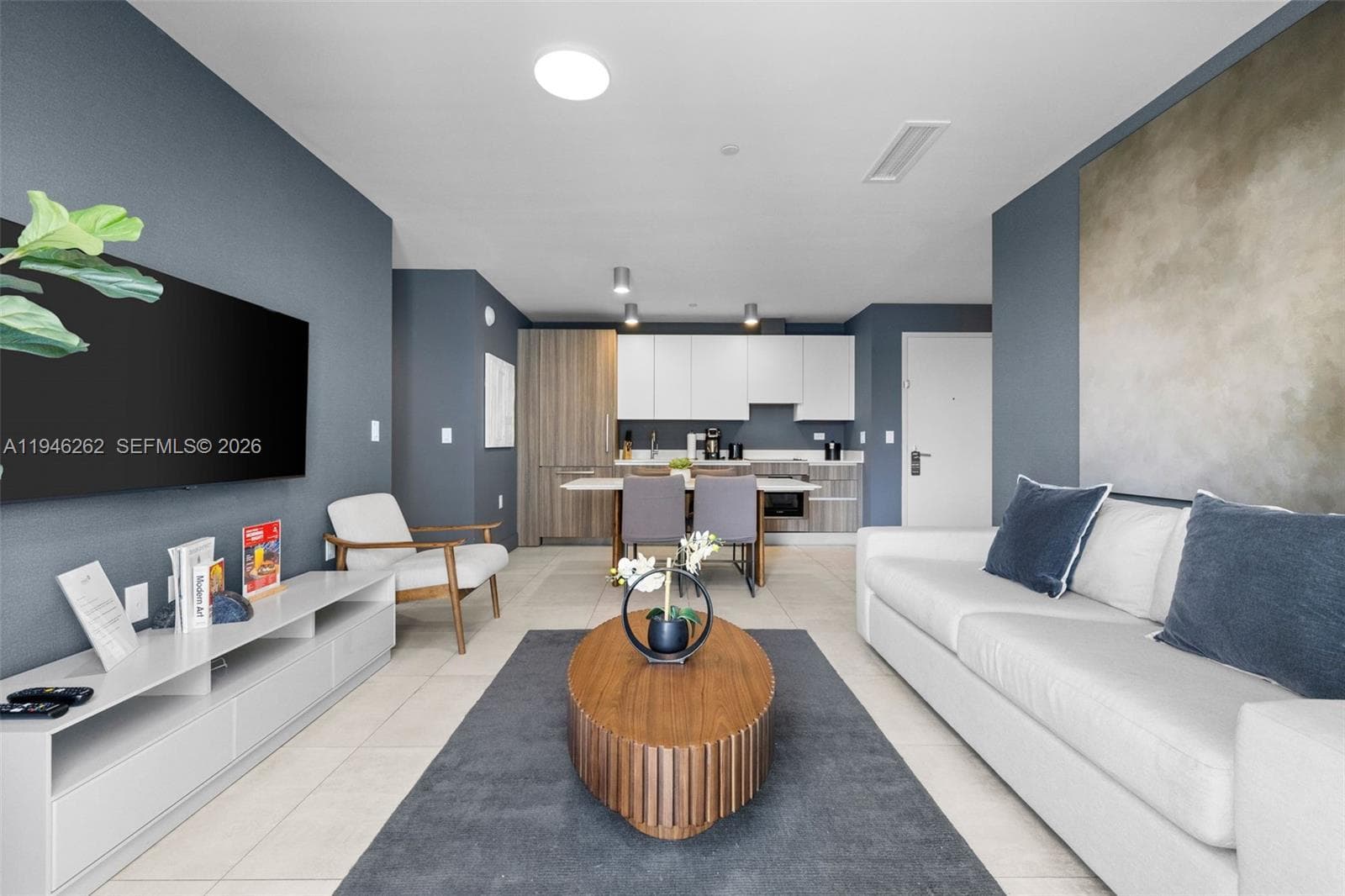 239 SW 9th St # 2303, Miami FL 33130 — 28