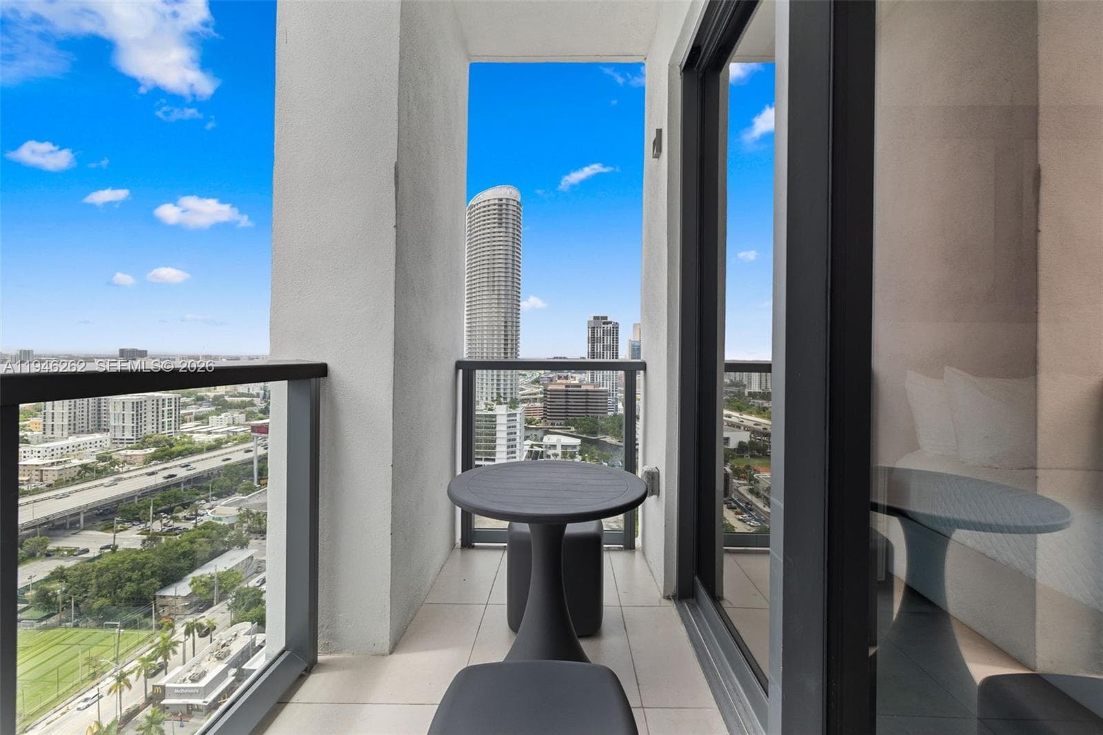 239 SW 9th St # 2303, Miami FL 33130 — 11