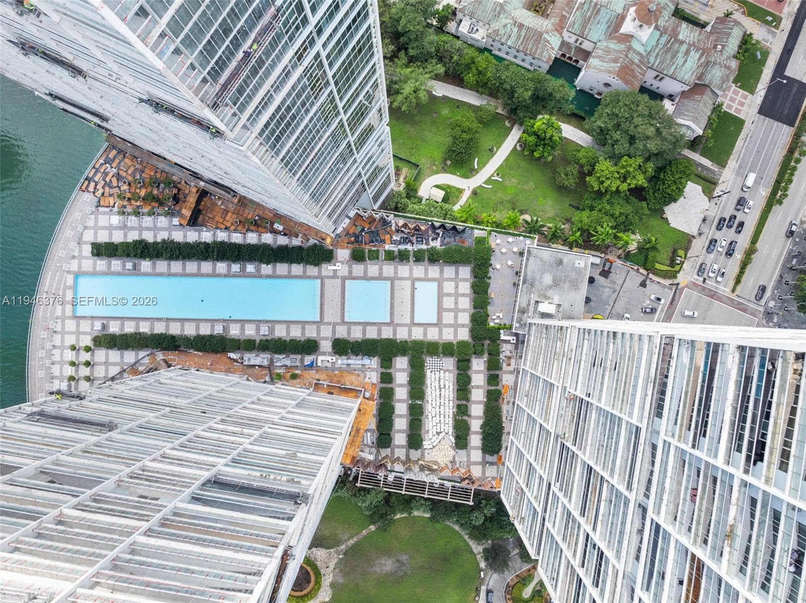 485 Brickell Ave # 1804, Miami FL 33131 — 58