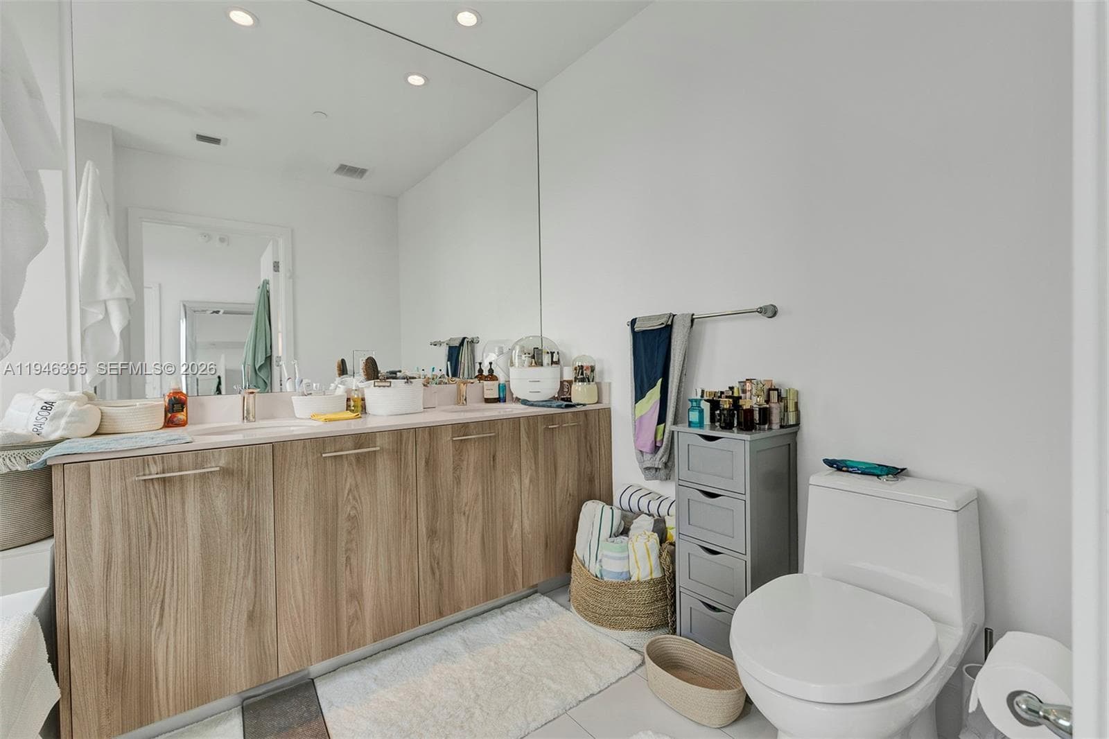 501 NE 31 # 4305, Miami FL 33137 — 19