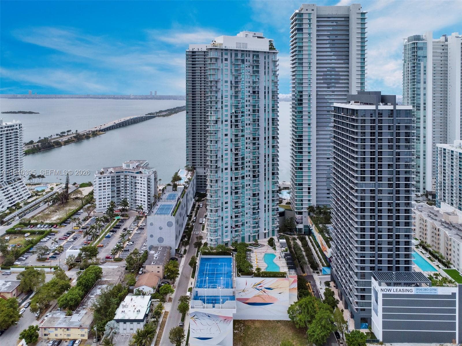 501 NE 31 # 4305, Miami FL 33137 — 35