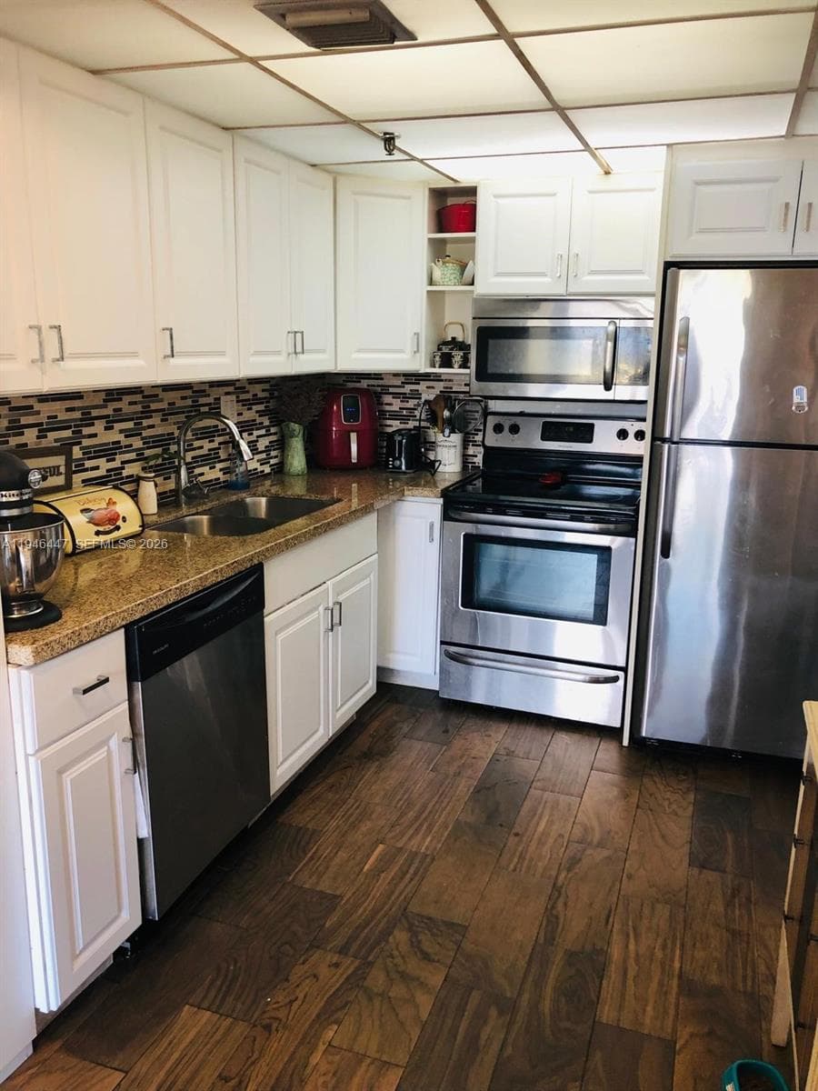 17890 W Dixie # 302, Miami FL 33160 — 6