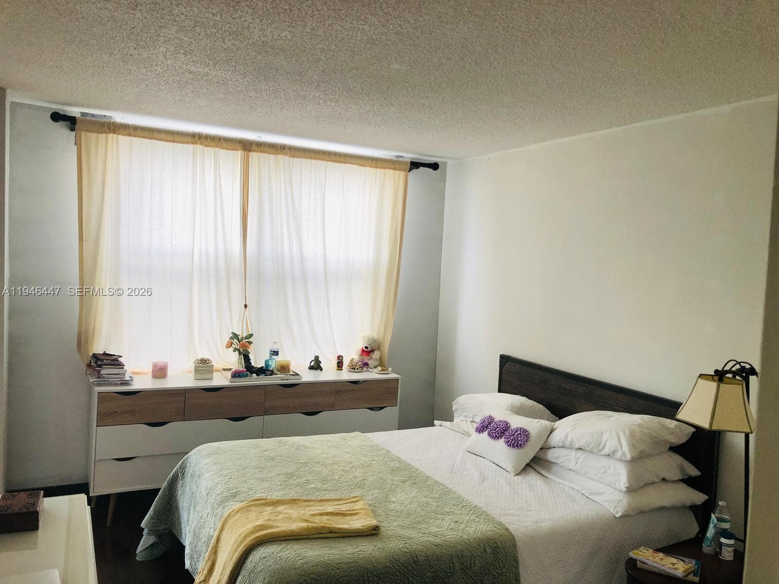 17890 W Dixie # 302, Miami FL 33160 — 11