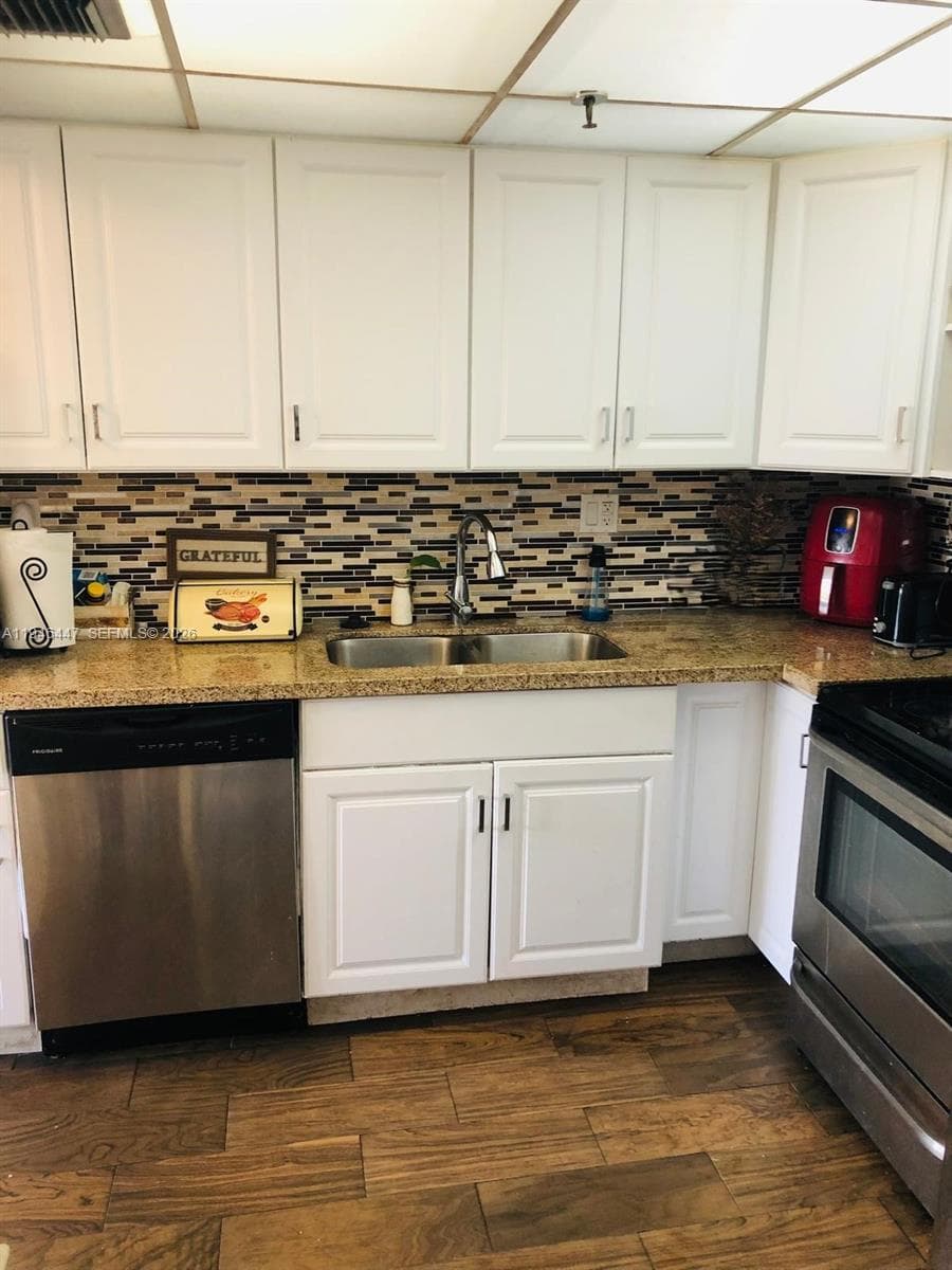 17890 W Dixie # 302, Miami FL 33160 — 8