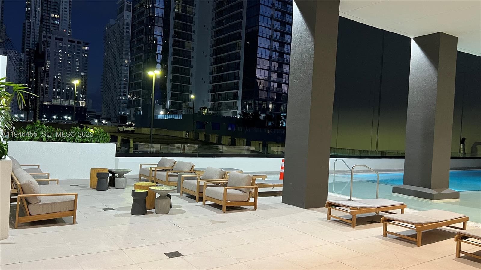 225 N Miami Ave # 312, Miami FL 33128 — 42