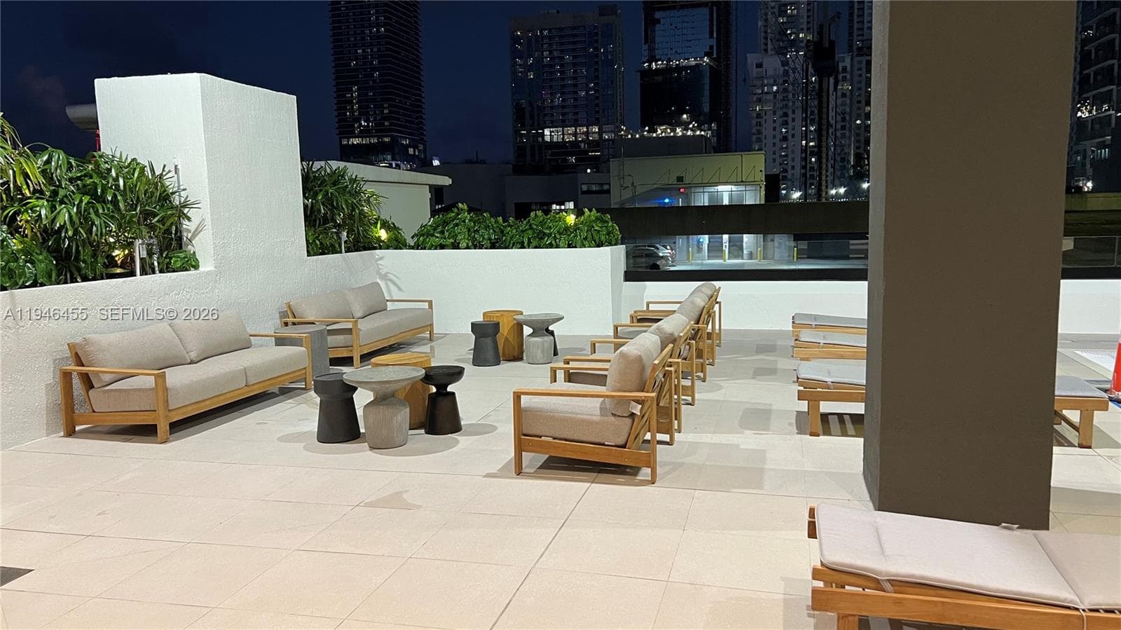 225 N Miami Ave # 312, Miami FL 33128 — 43