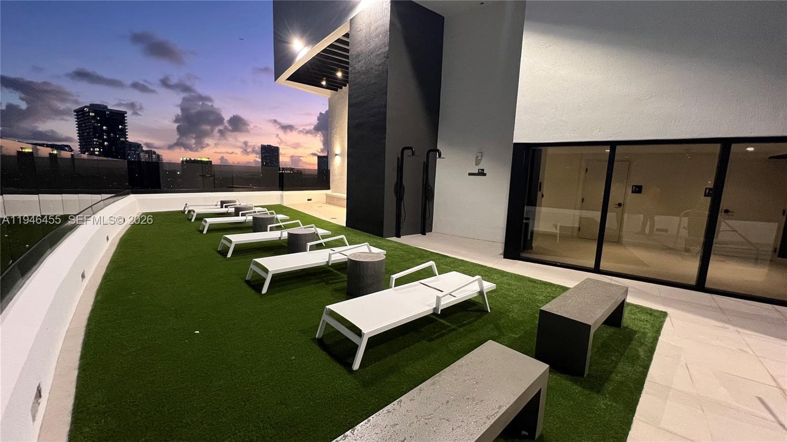 225 N Miami Ave # 312, Miami FL 33128 — 33