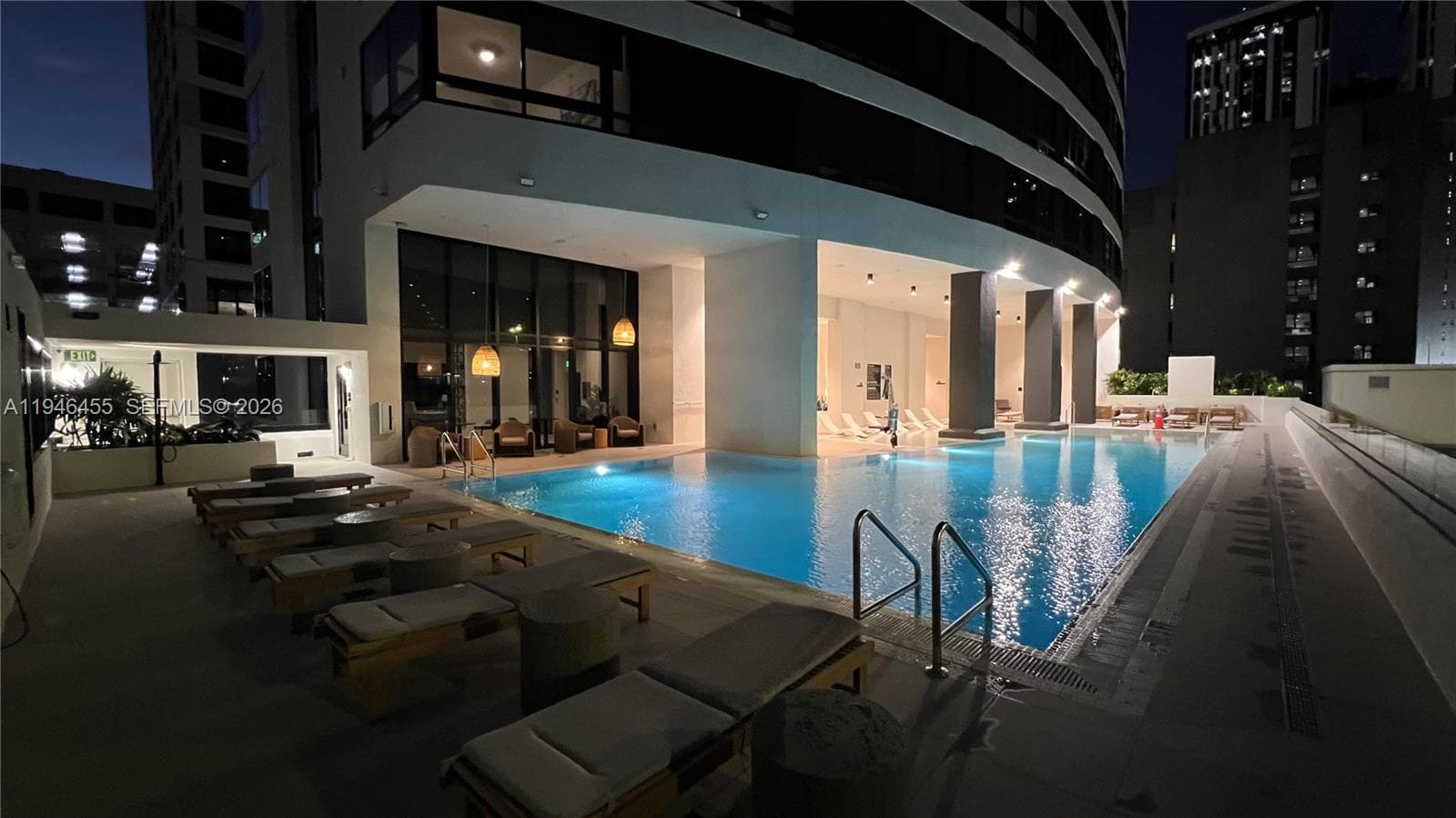 225 N Miami Ave # 312, Miami FL 33128 — 48