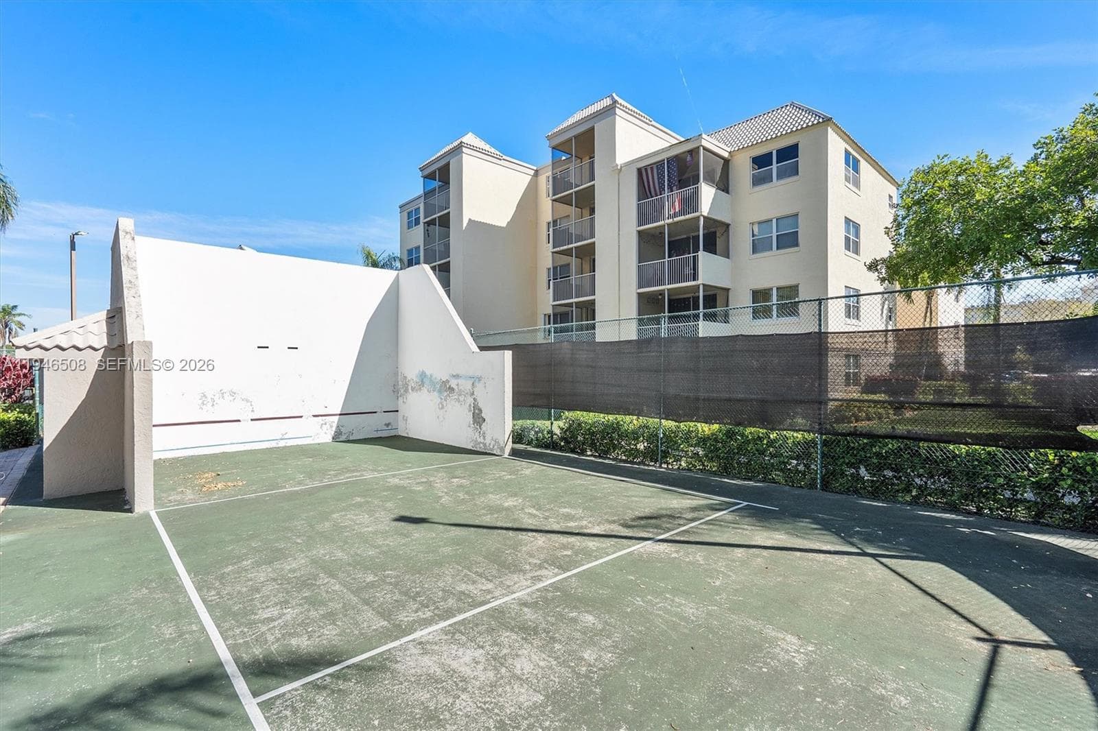 8363 Lake Dr # 503, Doral FL 33166 — 17