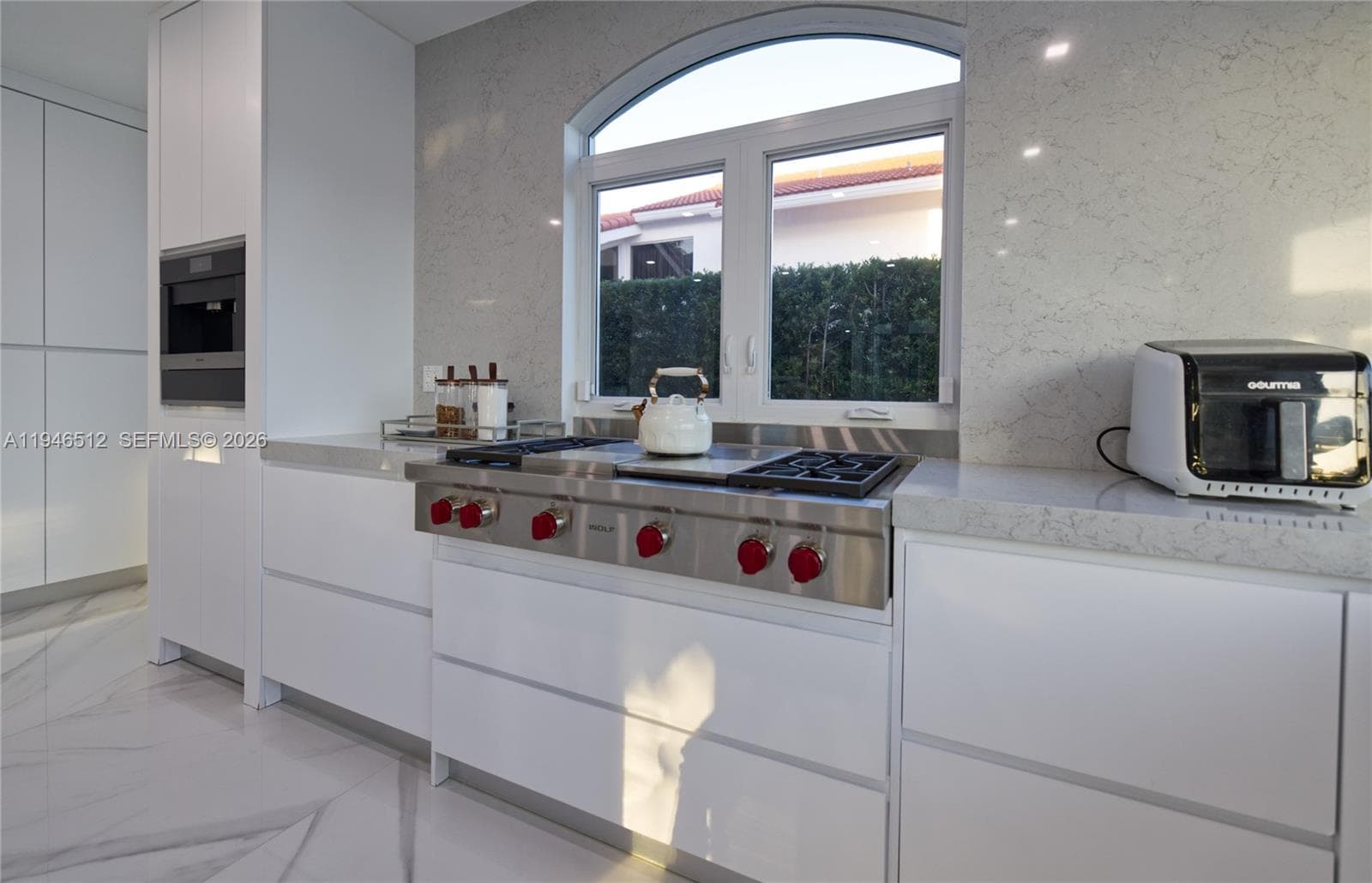 3368 NE 169th St, North Miami Beach FL 33160 — 29