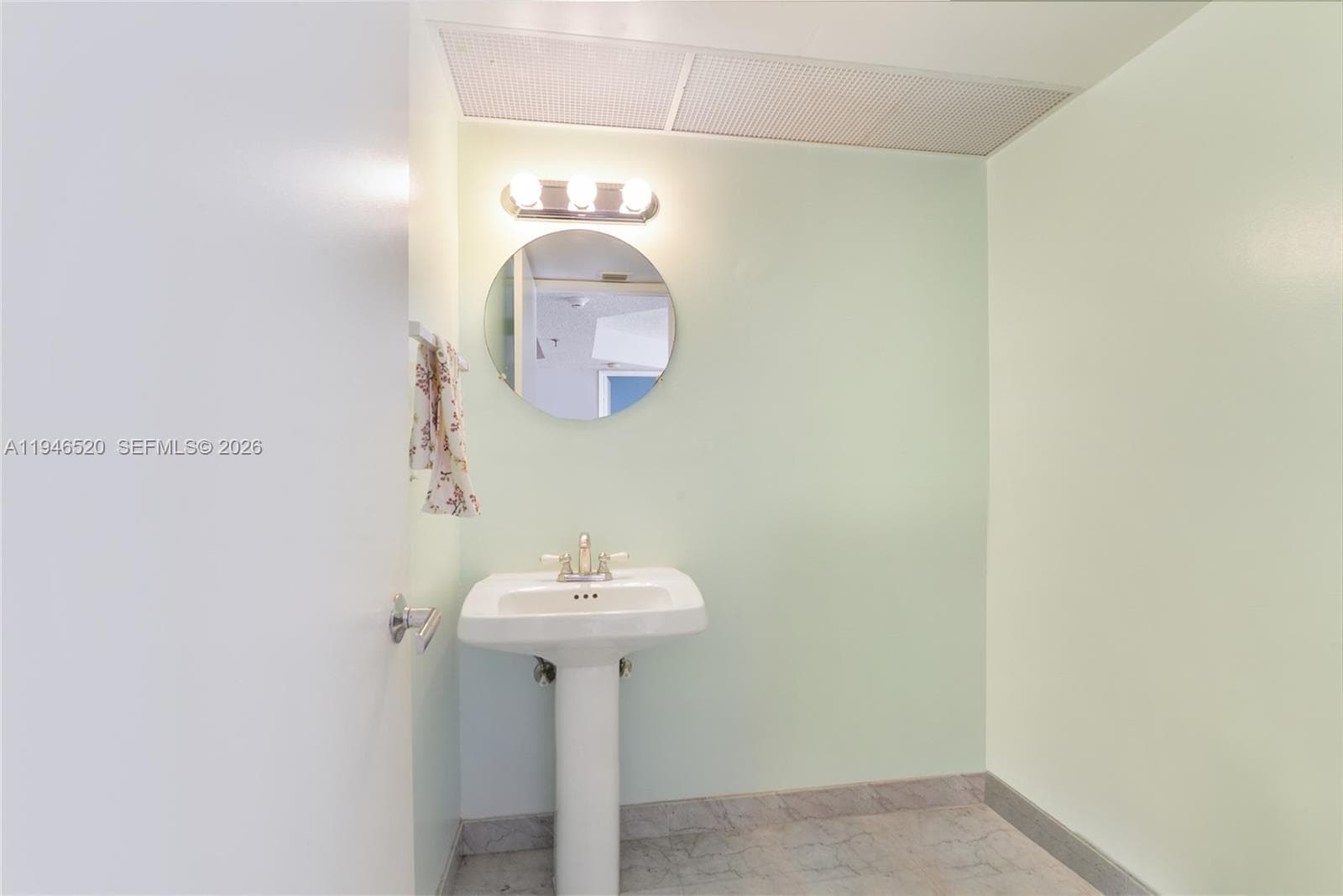 9341 Collins Ave # 903, Surfside FL 33154 — 8