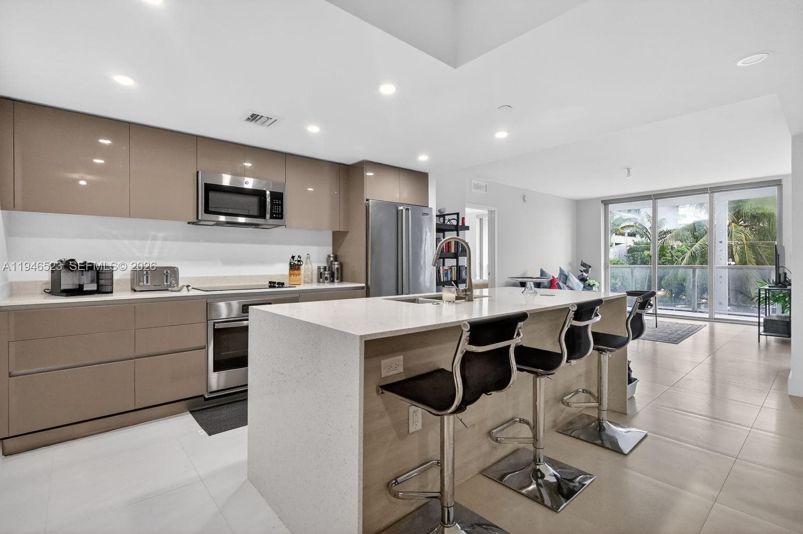 13800 Highland Dr # 308, North Miami Beach FL 33181 — 5