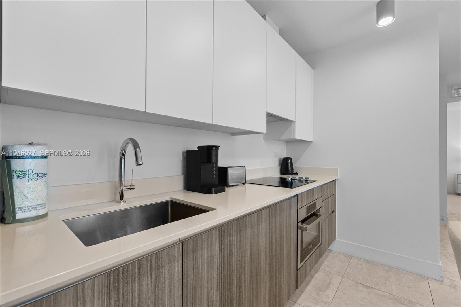 239 SW 9th St # 2304, Miami FL 33130 — 22