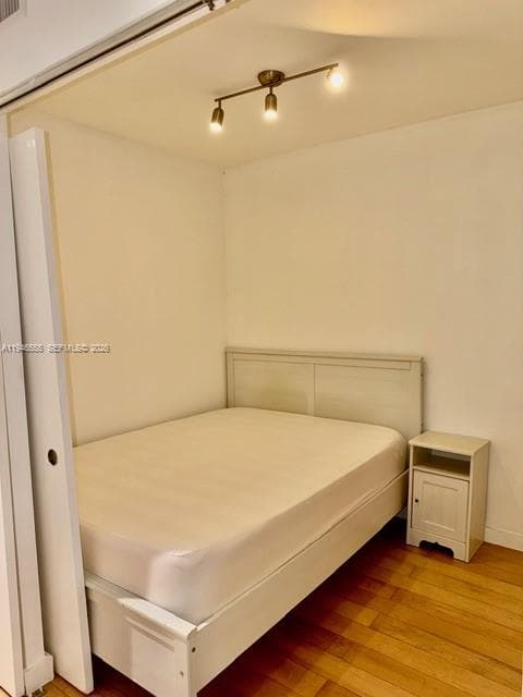 945 Meridian Ave # 3, Miami Beach FL 33139 — 4