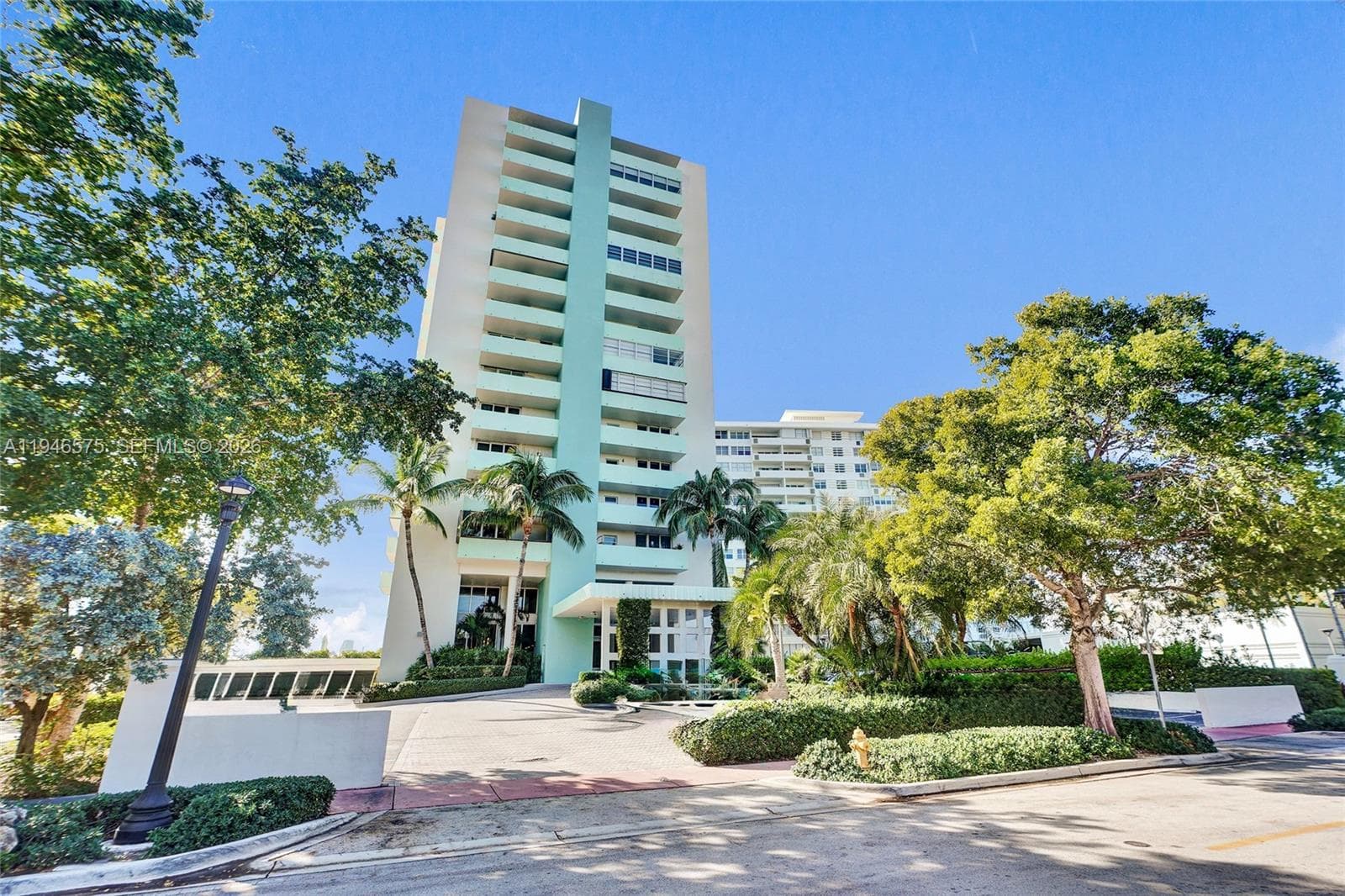 5 Island Ave # 6A, Miami Beach FL 33139 — 2