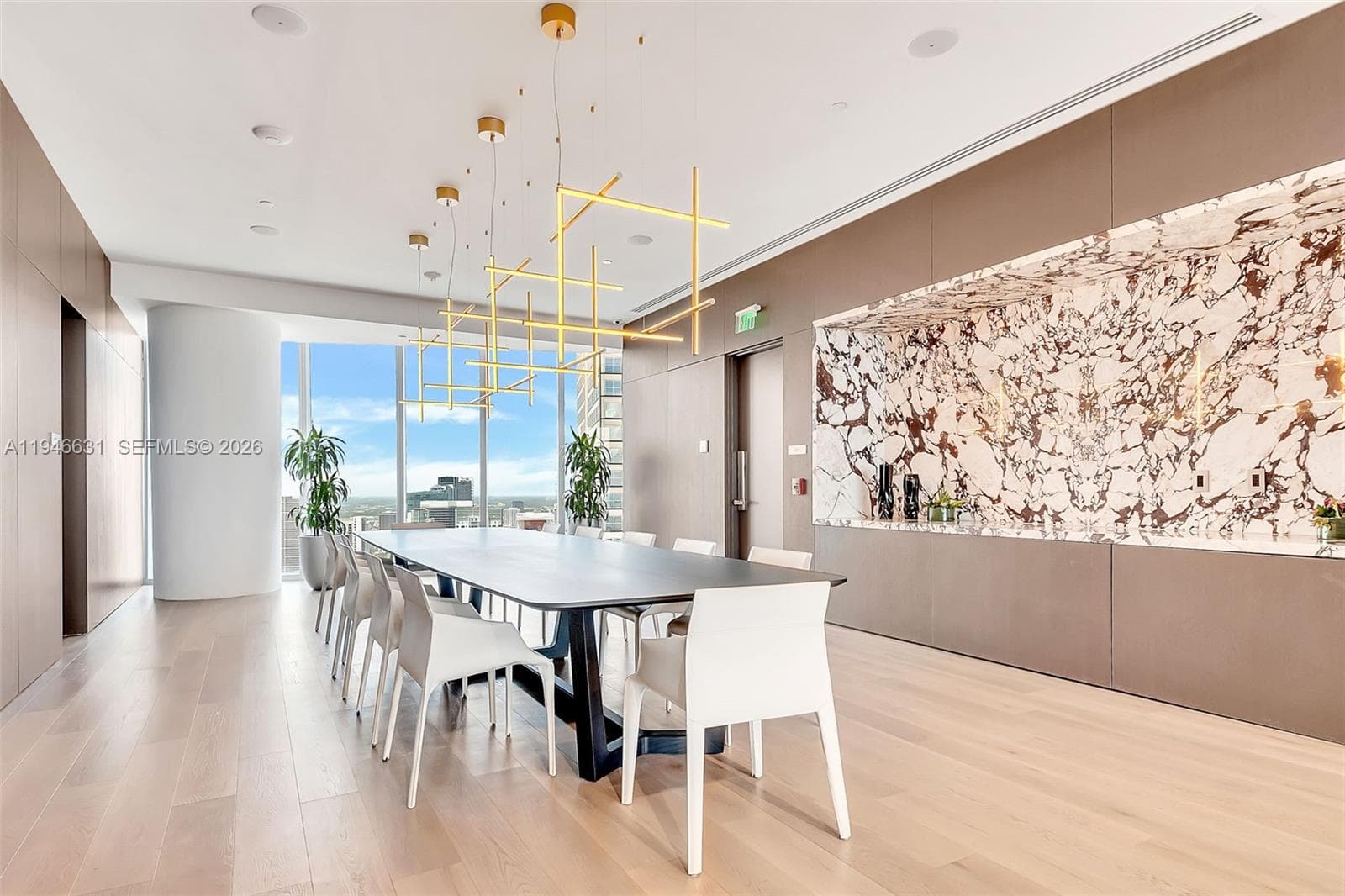 300 Biscayne Blvd Way # 2808, Miami FL 33131 — 46