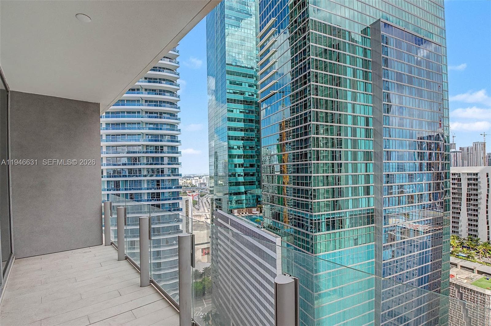 300 Biscayne Blvd Way # 2808, Miami FL 33131 — 17
