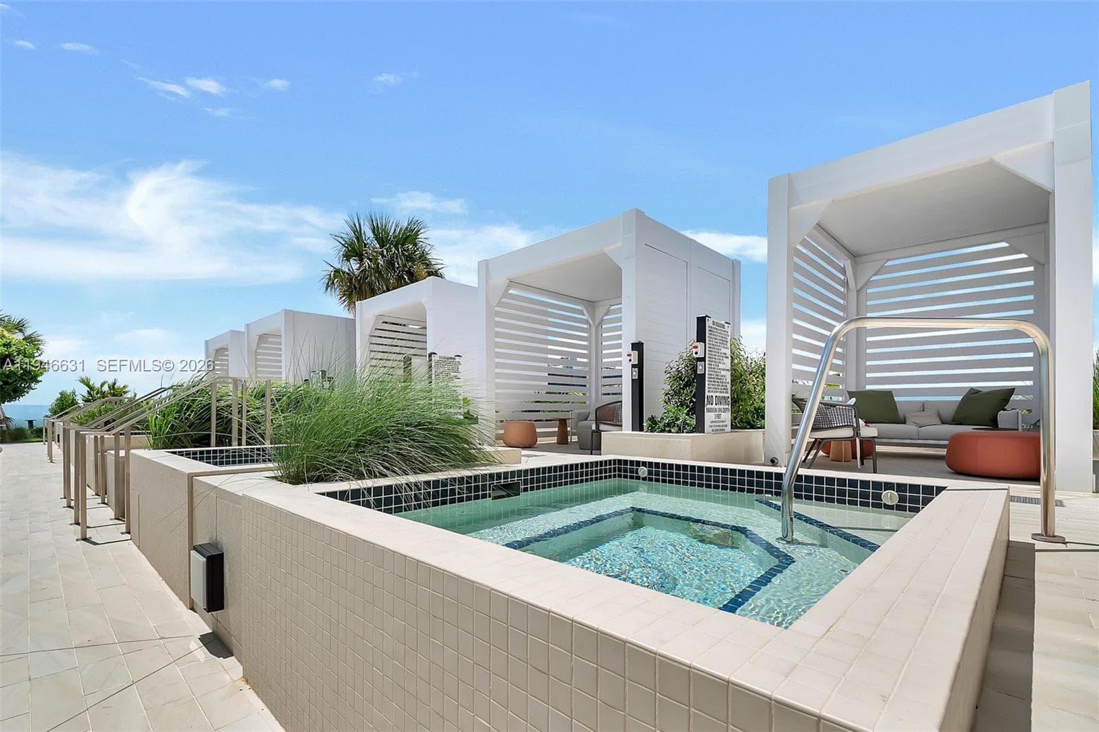 300 Biscayne Blvd Way # 2808, Miami FL 33131 — 24