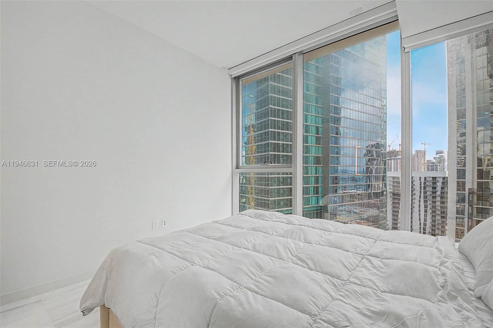 300 Biscayne Blvd Way # 2808, Miami FL 33131 — 10