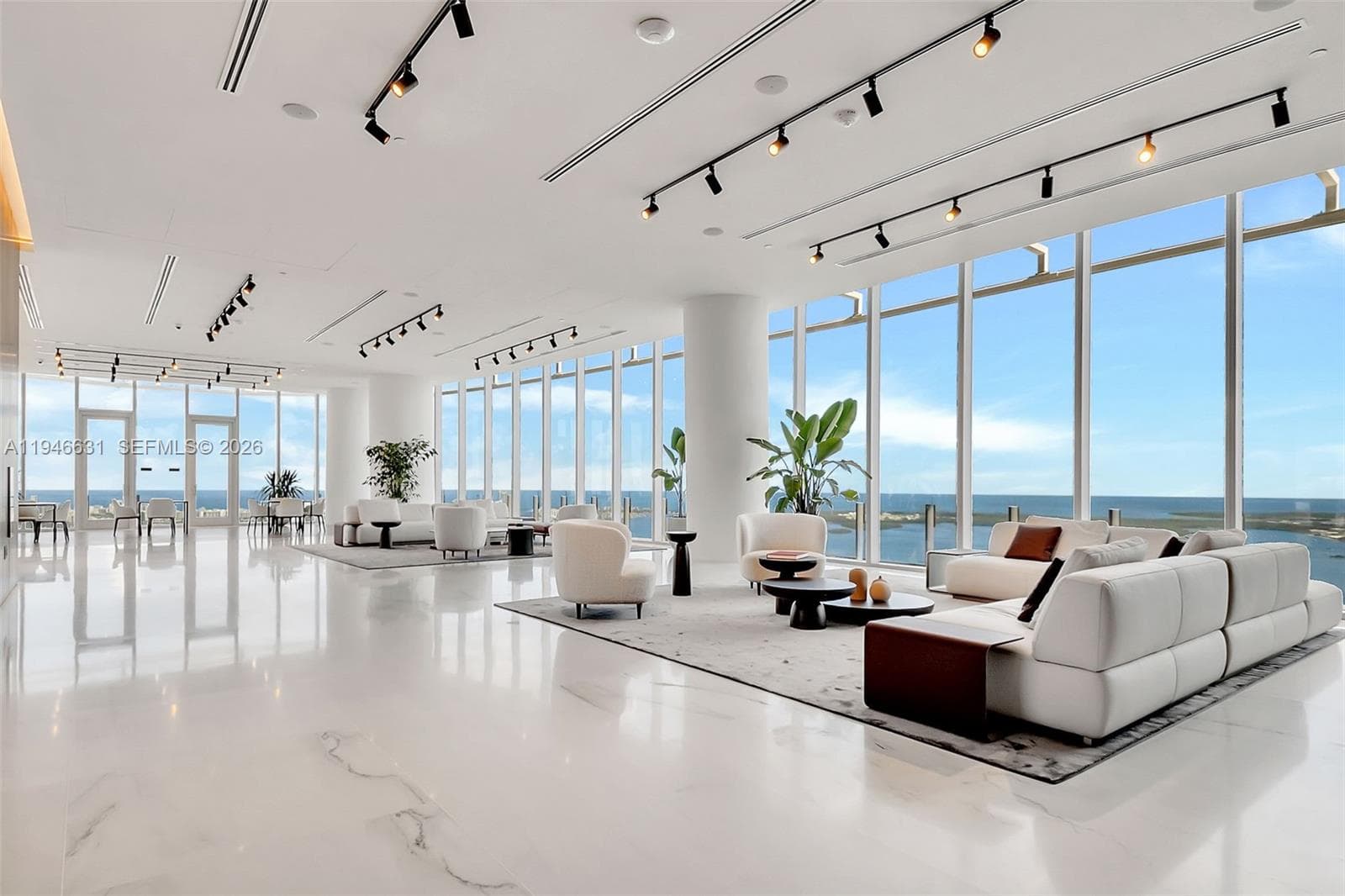 300 Biscayne Blvd Way # 2808, Miami FL 33131 — 45