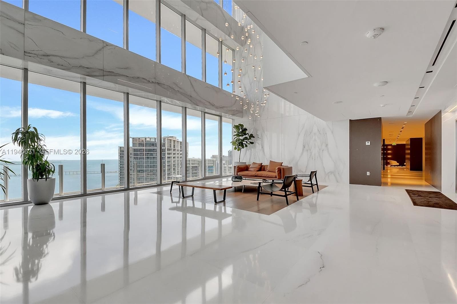 300 Biscayne Blvd Way # 2808, Miami FL 33131 — 39