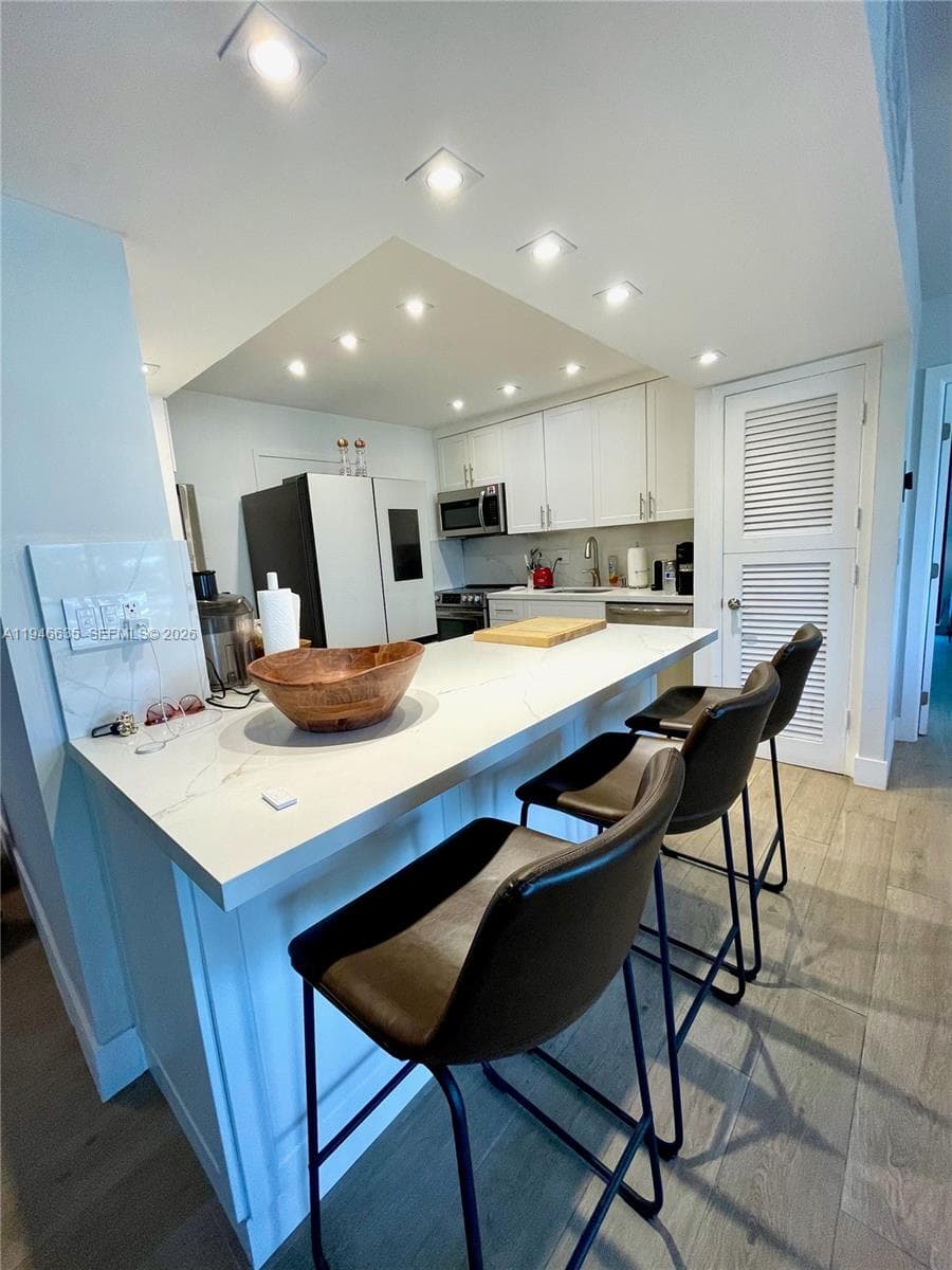 9800 W Bay Harbor Dr # 404, Bay Harbor Islands FL 33154 — 9