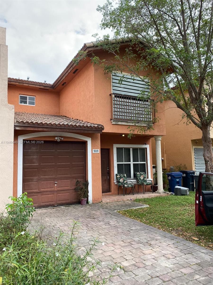 909 SW 6th Pl, Florida City FL 33034 — 1