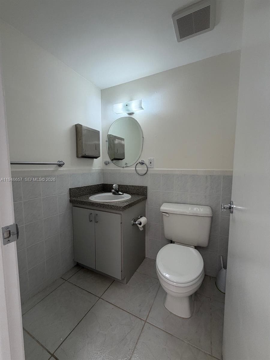 16155 SW 117th Ave # B2, Miami FL 33177 — 33