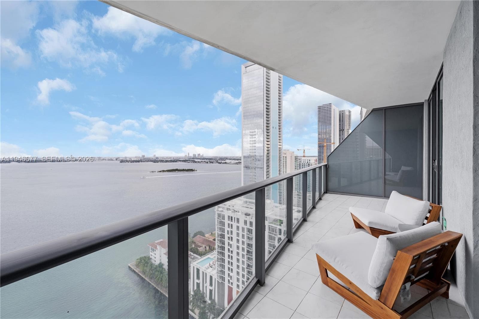 460 NE 28th St # 3002, Miami FL 33137 — 17