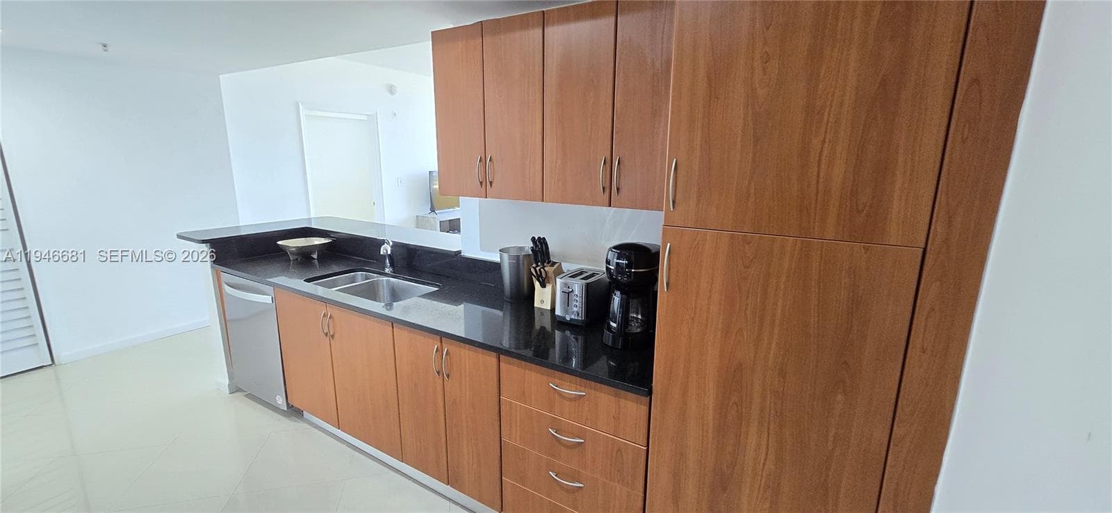 2775 NE 187th St # 506, Aventura FL 33180 — 13