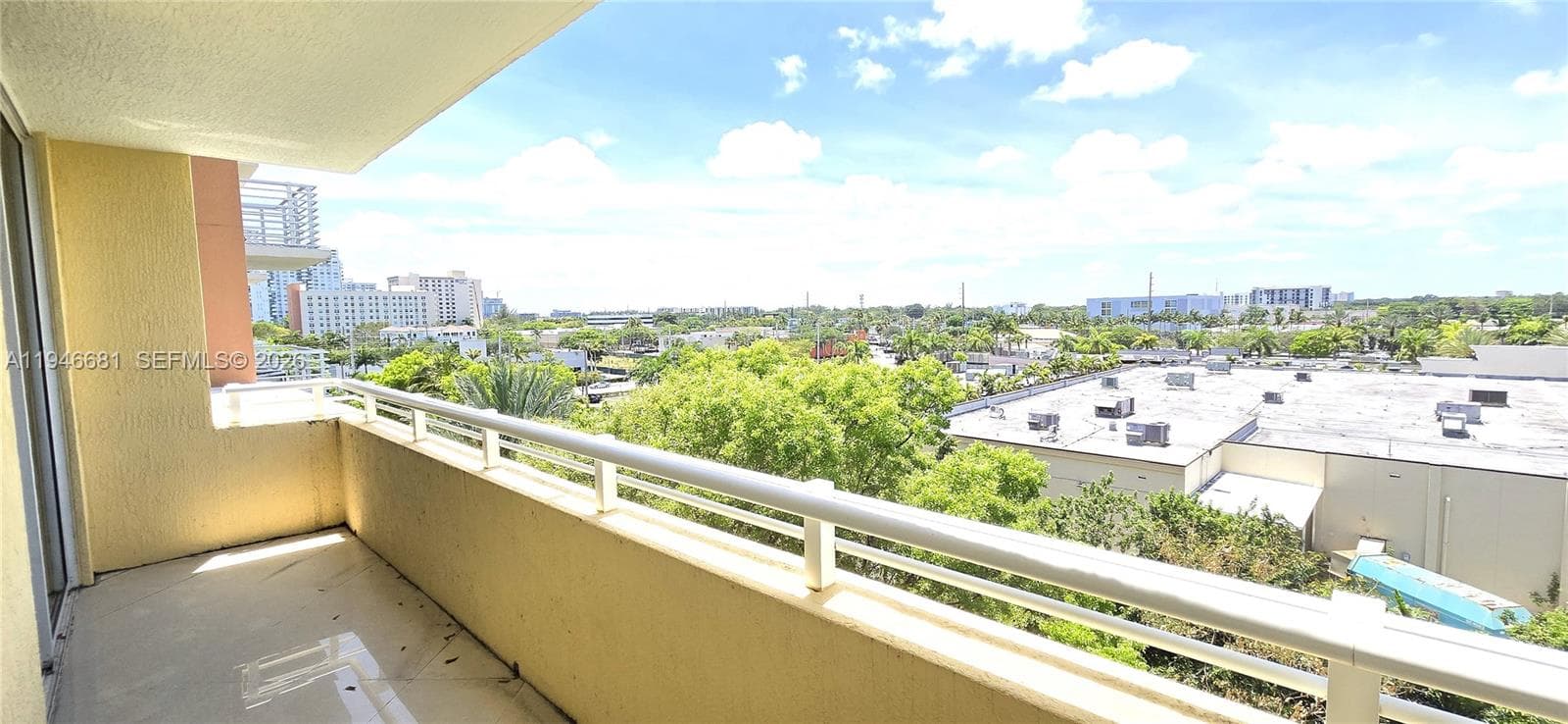 2775 NE 187th St # 506, Aventura FL 33180 — 38