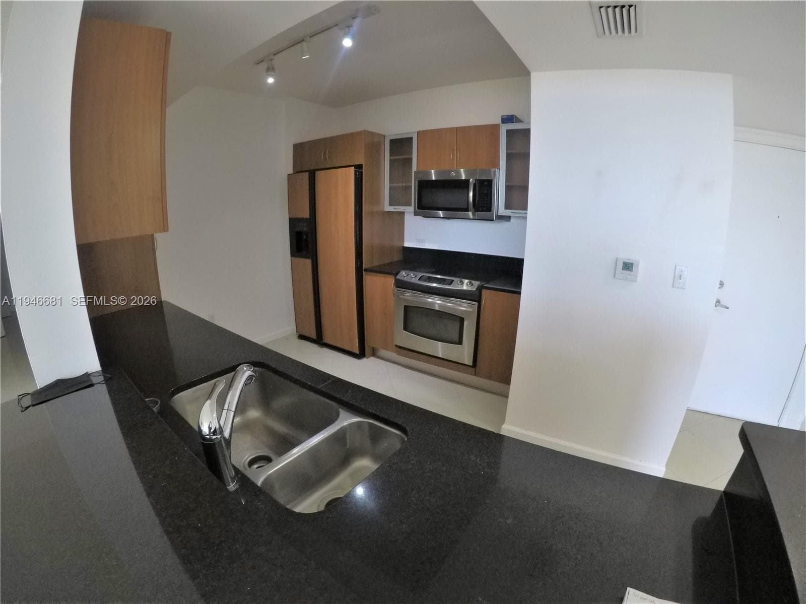 2775 NE 187th St # 506, Aventura FL 33180 — 10