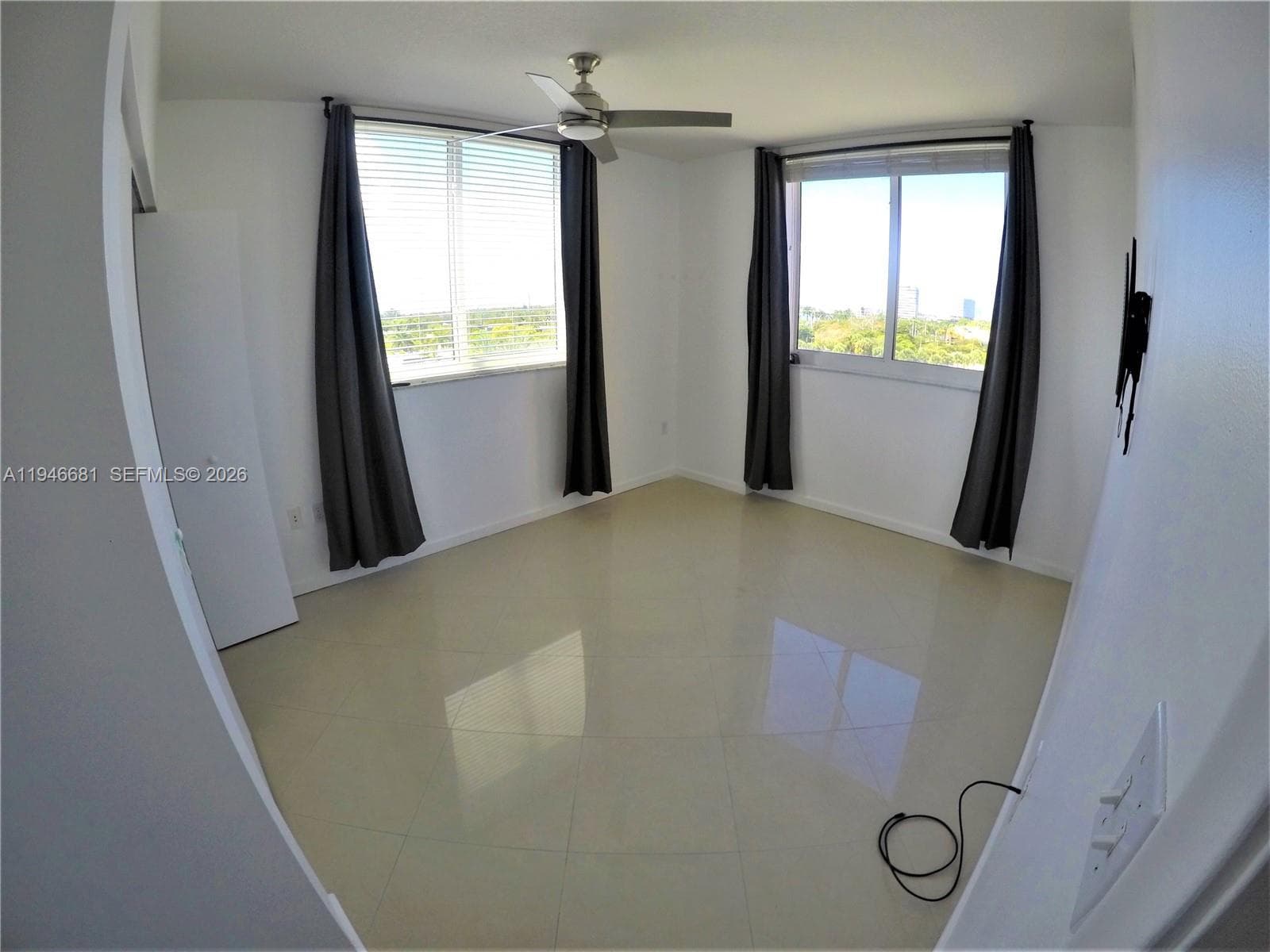 2775 NE 187th St # 506, Aventura FL 33180 — 35