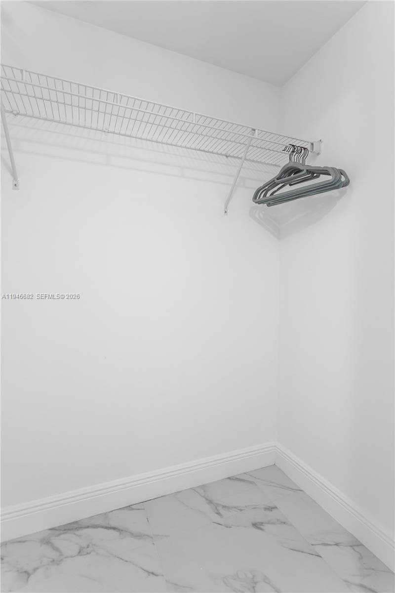 465 Brickell Ave # 5505, Miami FL 33131 — 21