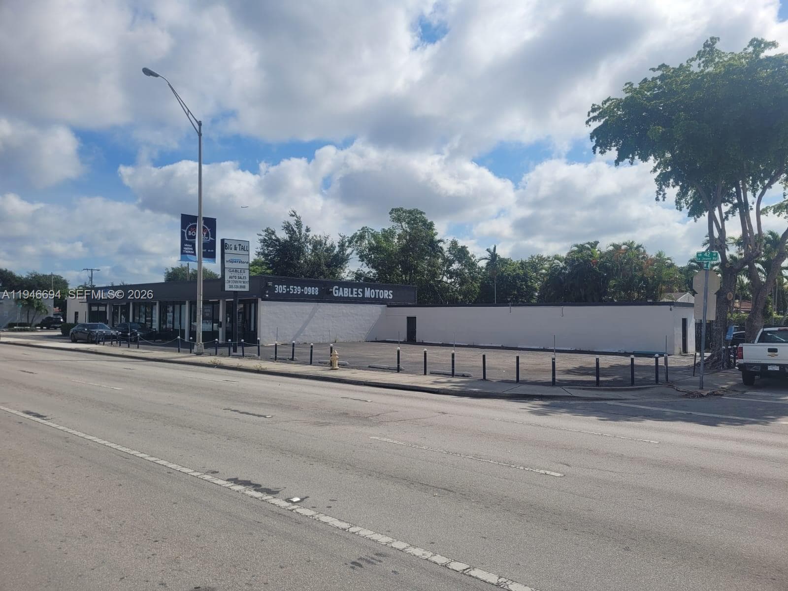 475 NW Le Jeune Rd, Miami FL 33126 — 3