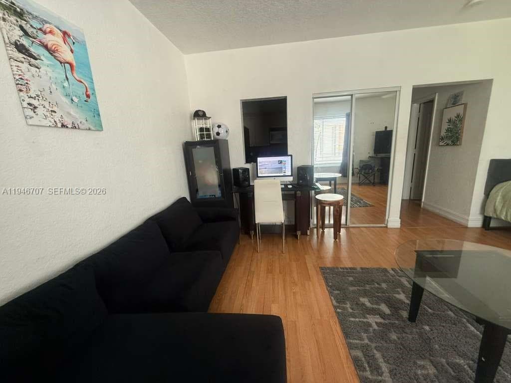 820 Euclid Ave # 206, Miami Beach FL 33139 — 12