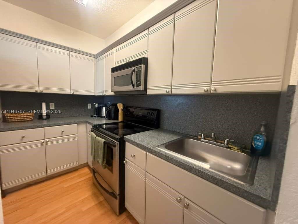 820 Euclid Ave # 206, Miami Beach FL 33139 — 9