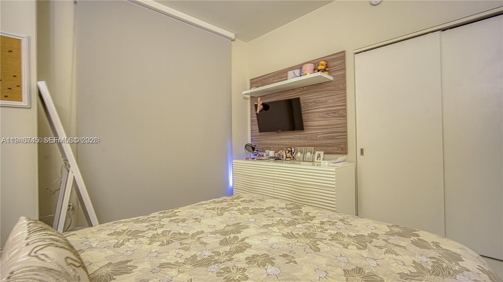 16385 Biscayne Blvd # 1415, North Miami Beach FL 33160 — 13