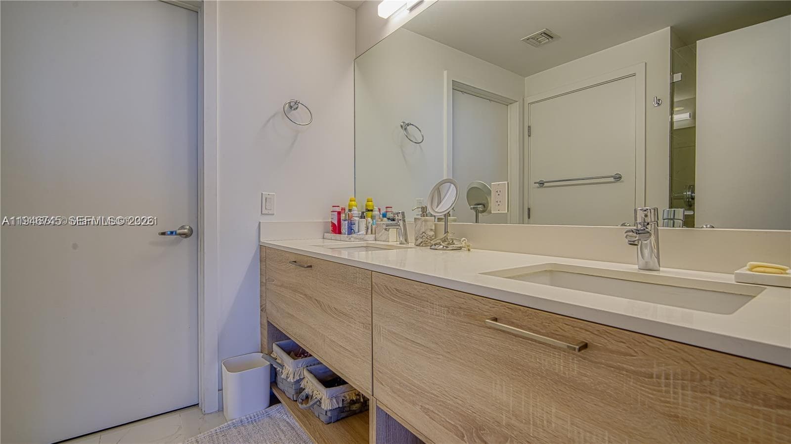 16385 Biscayne Blvd # 1415, North Miami Beach FL 33160 — 16