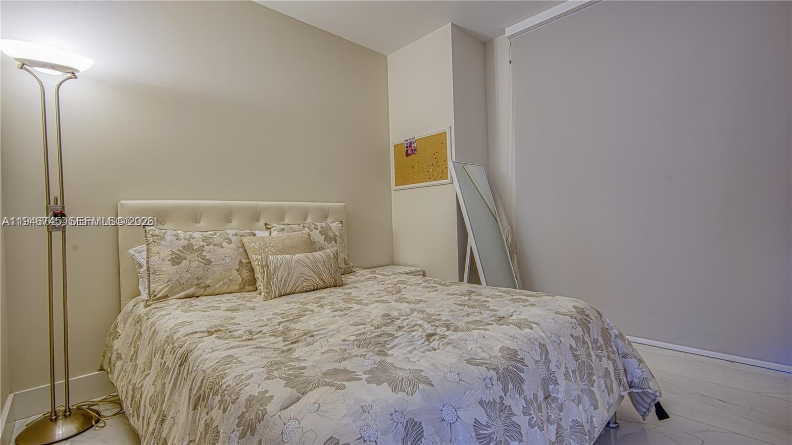 16385 Biscayne Blvd # 1415, North Miami Beach FL 33160 — 12