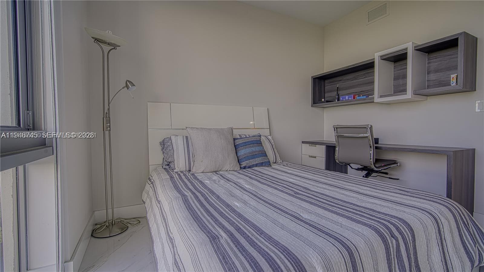 16385 Biscayne Blvd # 1415, North Miami Beach FL 33160 — 24