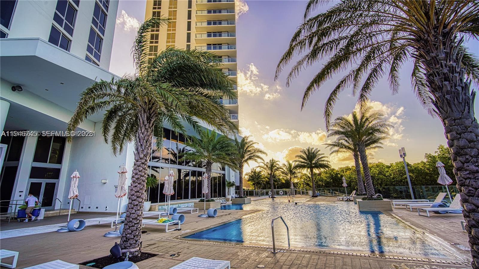16385 Biscayne Blvd # 1415, North Miami Beach FL 33160 — 30