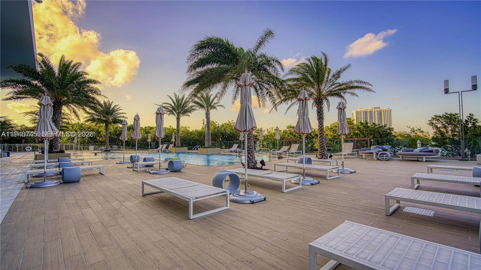 16385 Biscayne Blvd # 1415, North Miami Beach FL 33160 — 29
