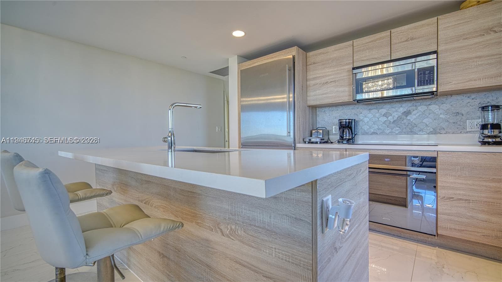 16385 Biscayne Blvd # 1415, North Miami Beach FL 33160 — 4